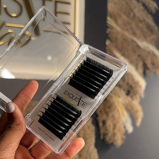 Cashmere Lash trays